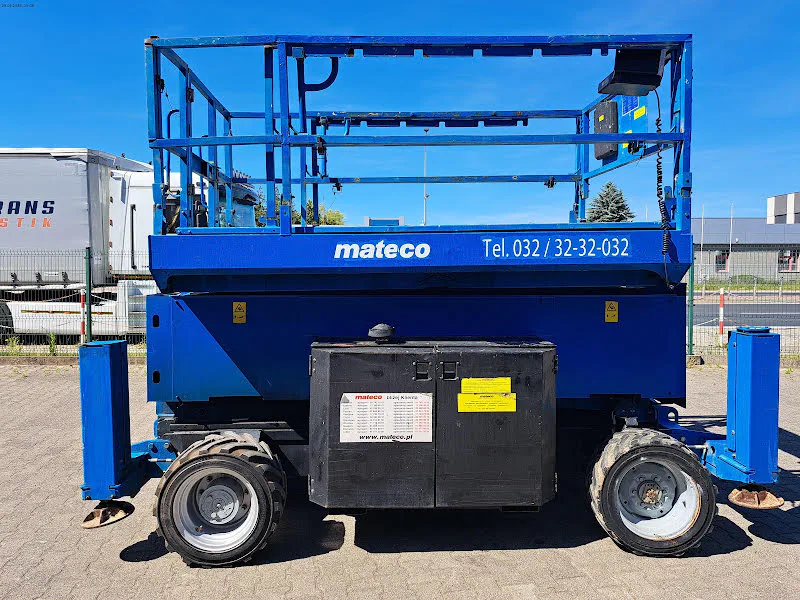 Genie GS-4069 RT 2014 - Nůžková plošina obrázek 2 náhled