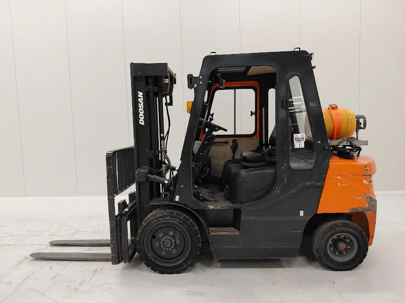 Doosan G30G PLUS 2017 - LPG-heftruck afbeelding 2 miniatuur
