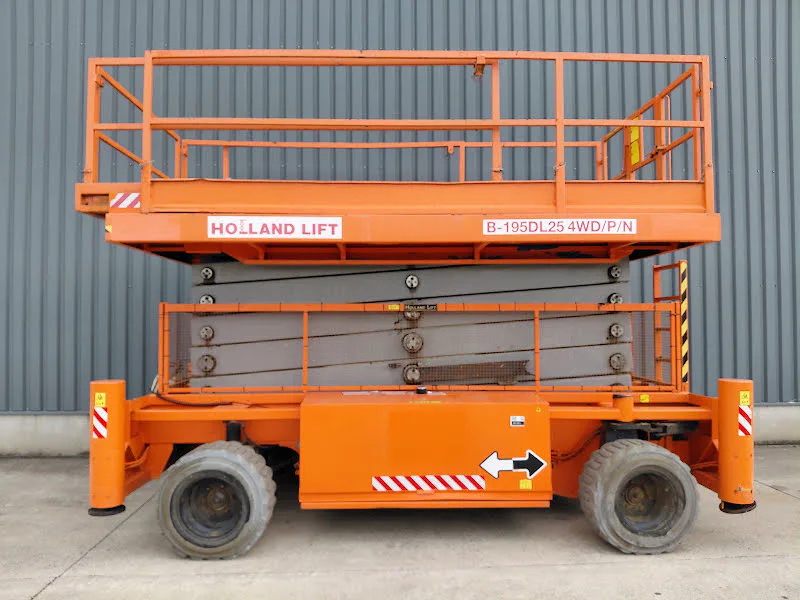 Holland Lift B-195DL25 4WD/P/N 2012 - scissorlifts for sale