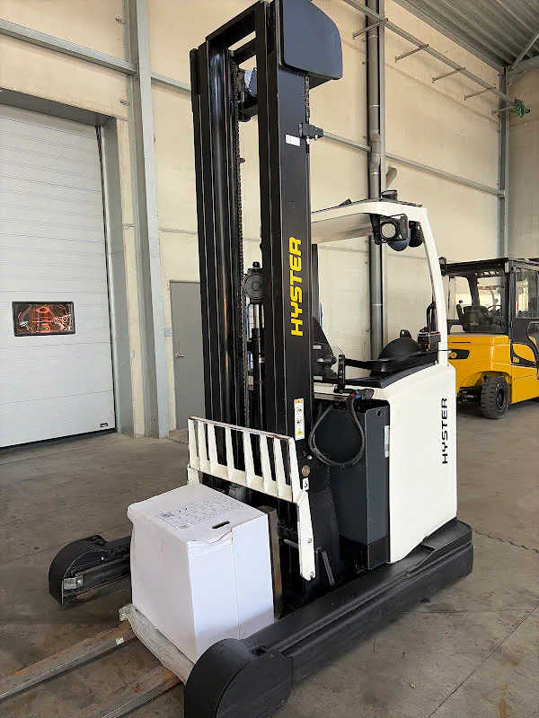 Hyster R2.5 2015 - Schubmaststapler Bild 2 Miniaturansicht