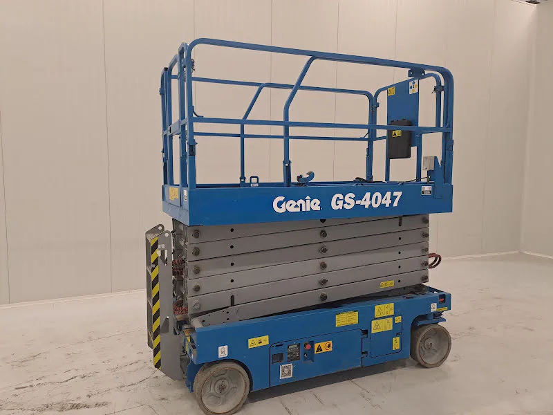Genie GS-4047 2016 - Scissor lift image 2 thumbnail