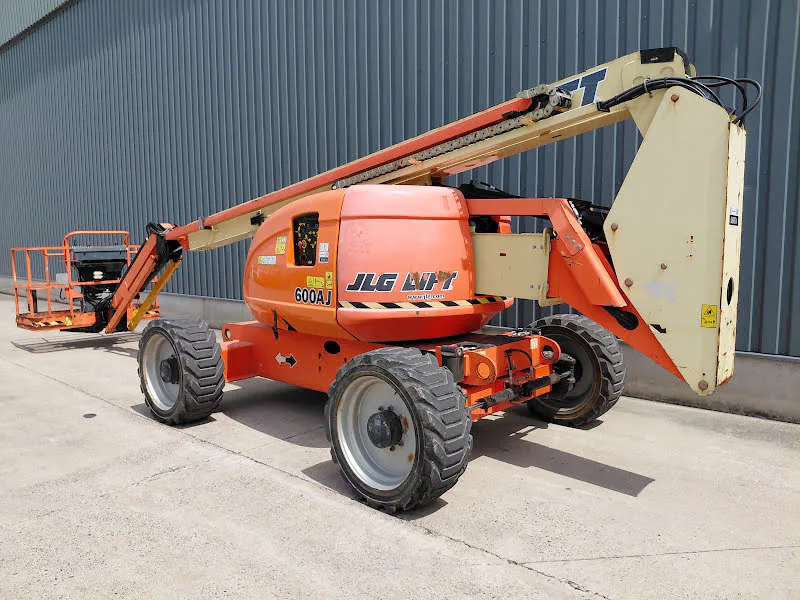 Jlg 600AJ 2015 - Articulated boom lift image 2 thumbnail