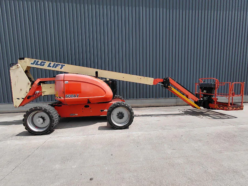 Jlg 600AJ 2015 - Articulated boom lift image 3 thumbnail