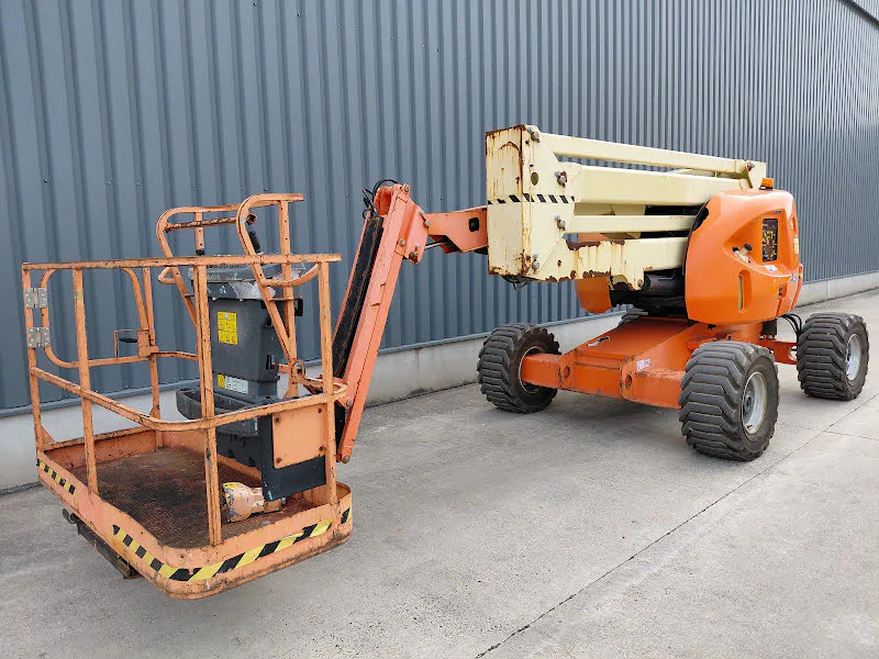 Jlg 450AJ 2015 - Articulated boom lift image 2 thumbnail