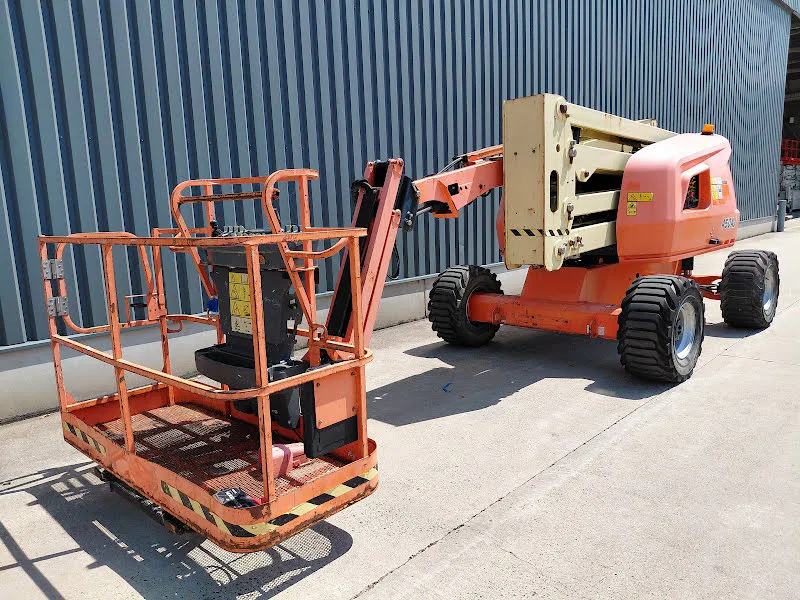 Jlg 450AJ 2015 - Articulated boom lift image 2 thumbnail