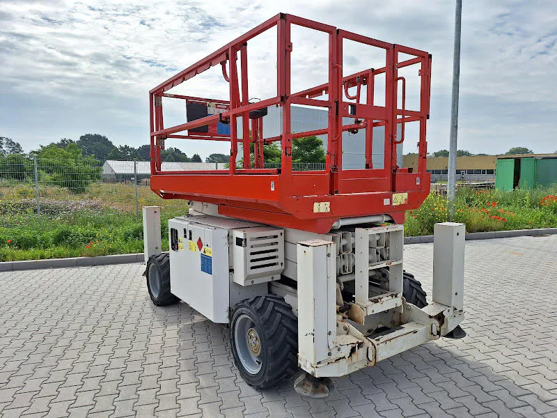 Genie GS-2669RT OR 2017 - Schaarhoogwerker afbeelding 1