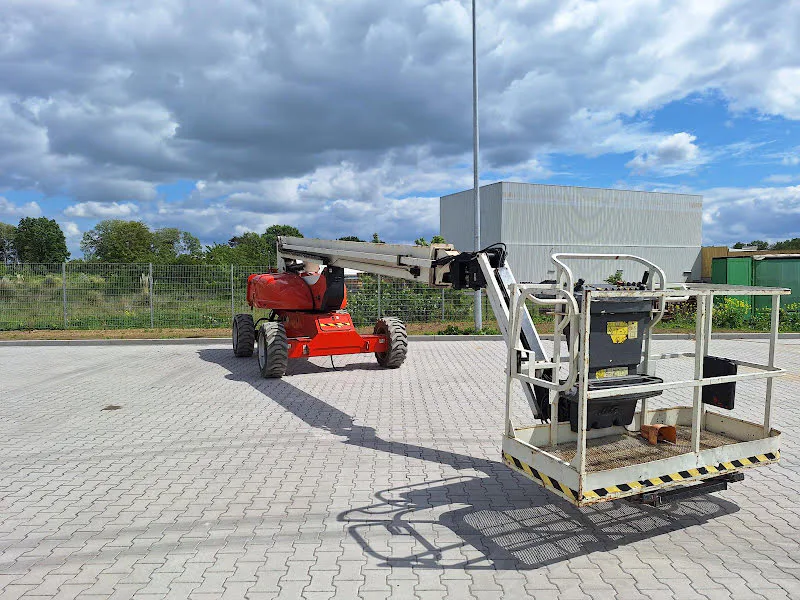 Jlg M600JP 2014 - Knikarmhoogwerker afbeelding 2 miniatuur