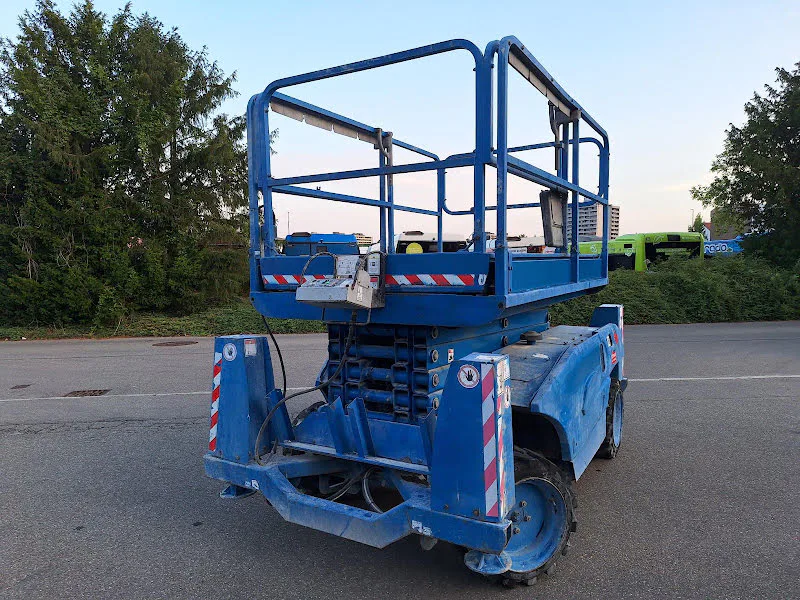 Haulotte COMPACT 12 DX 2016 - Schaarhoogwerker afbeelding 3 miniatuur
