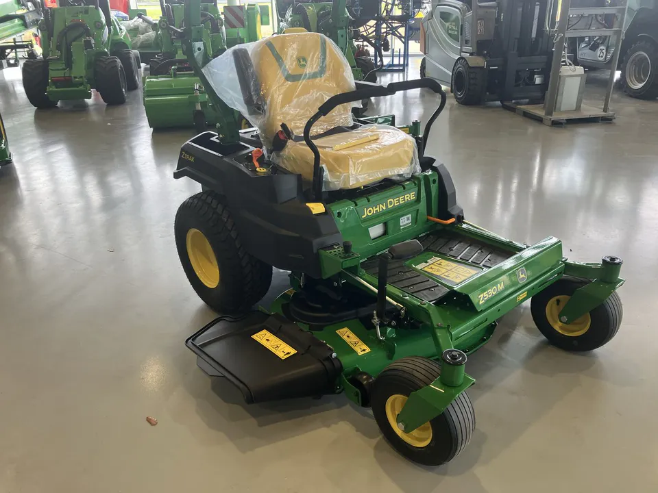John Deere Z530M 2026 изображение 2 миниатюра