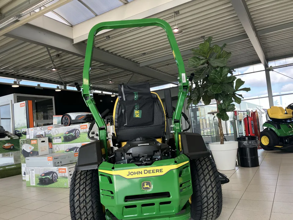 John Deere Z515E Zeroturn maaier 2026 obrázek 2 náhled