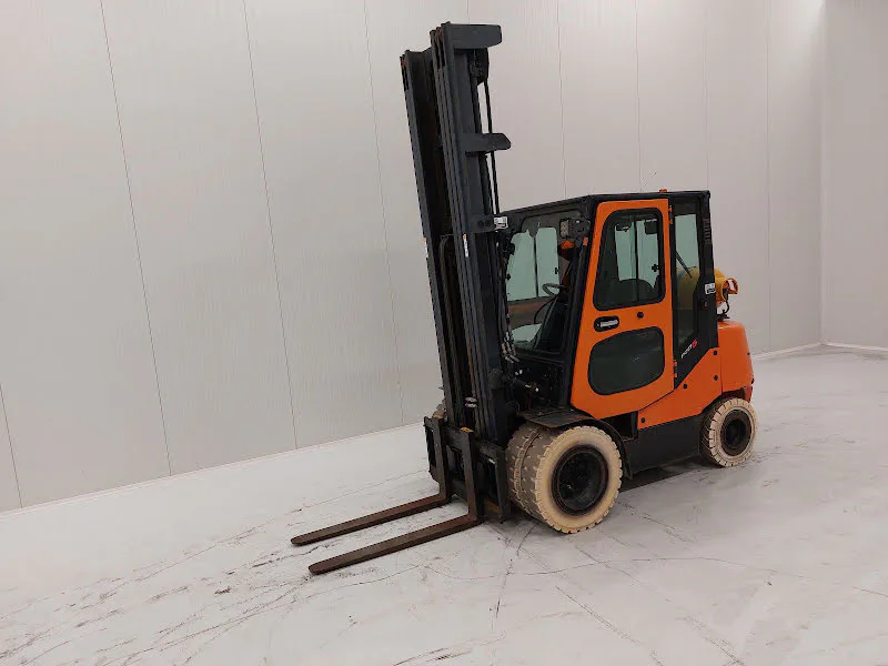 Doosan G33P-5 2018 - Treibgasstapler Bild 3 Miniaturansicht