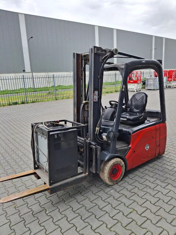 Linde E16 2009 - Elektrische heftruck afbeelding 3 miniatuur