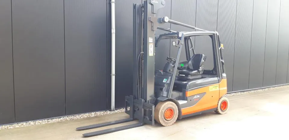 Linde E25L 2011 te koop