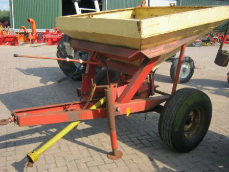 Vicon getrokken pendel strooier te koop