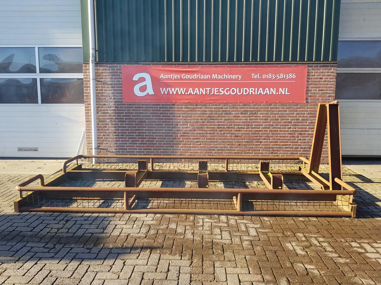 Agm Haakarm container flat 2010 image 1