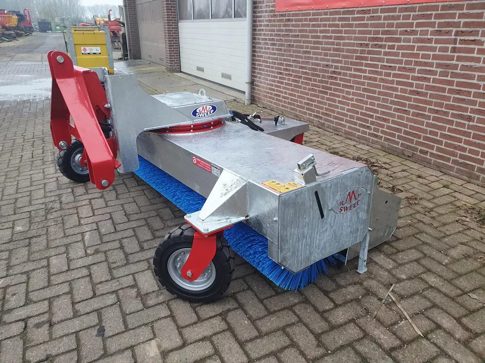 Agm Veegmachine Ø 600 mm prof 2020 image 3 thumbnail