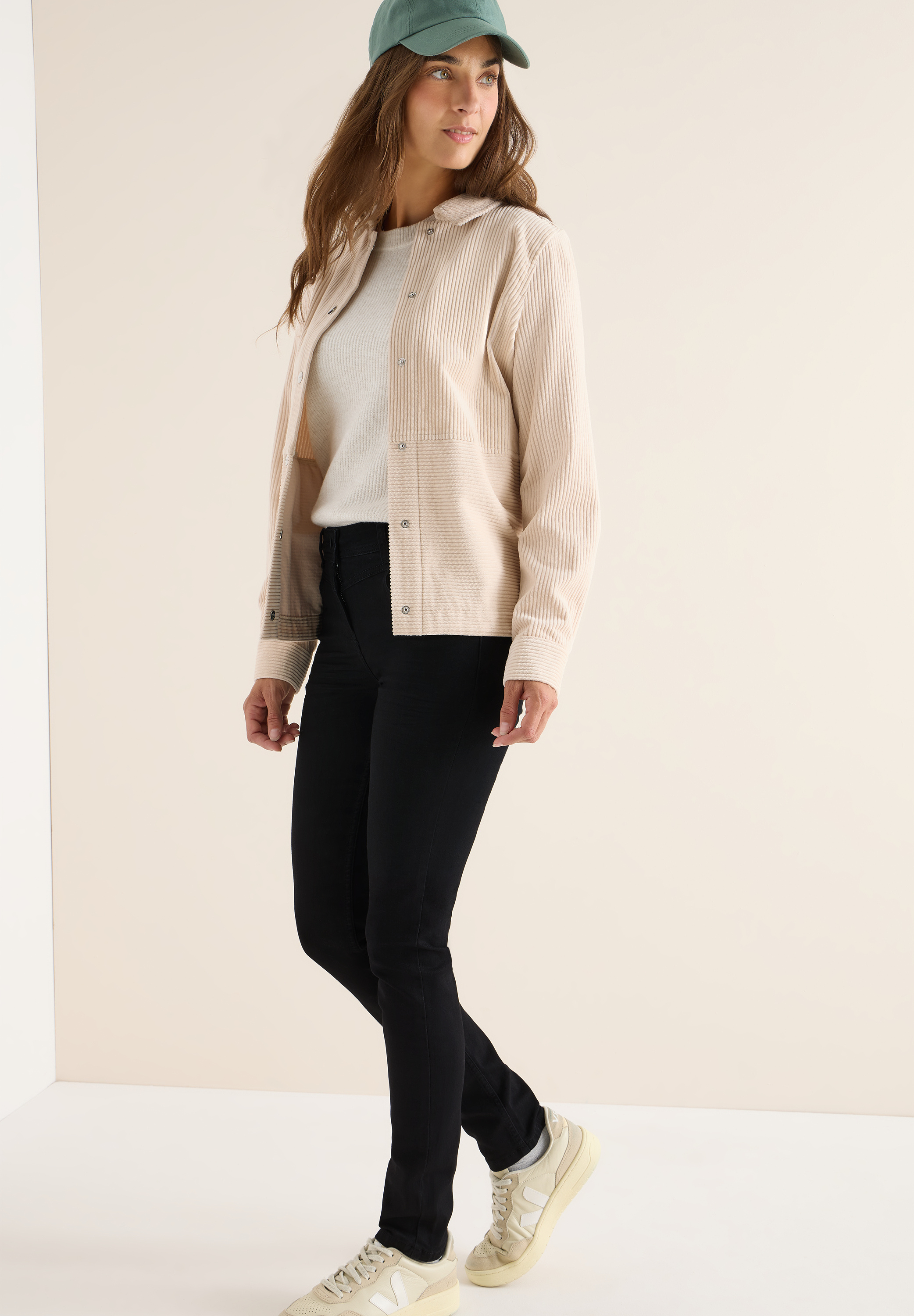 Style NOS Vicky Black