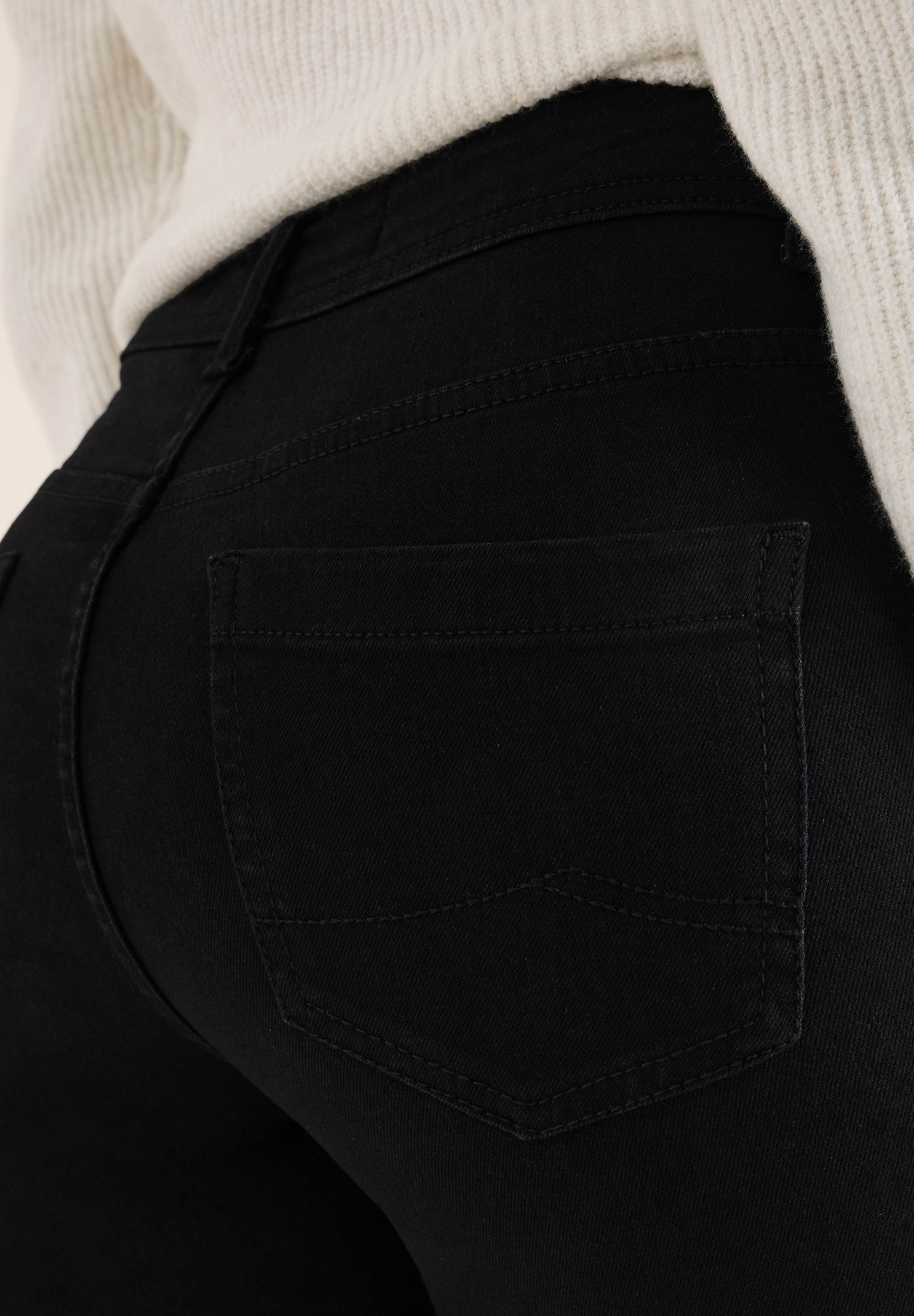 Style NOS Vicky Black