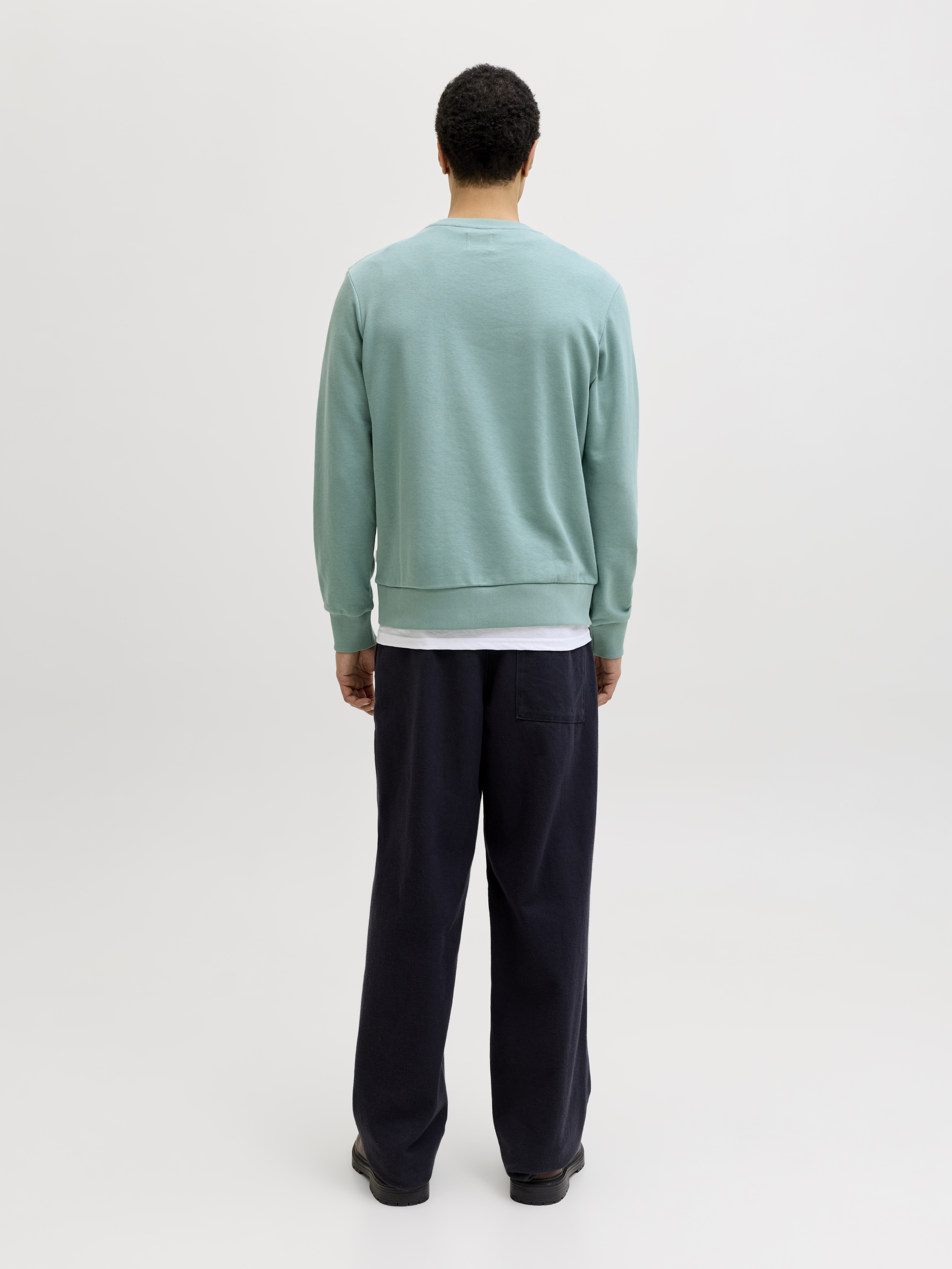 JJELOGO SWEAT CREW NECK 2 COL SS26