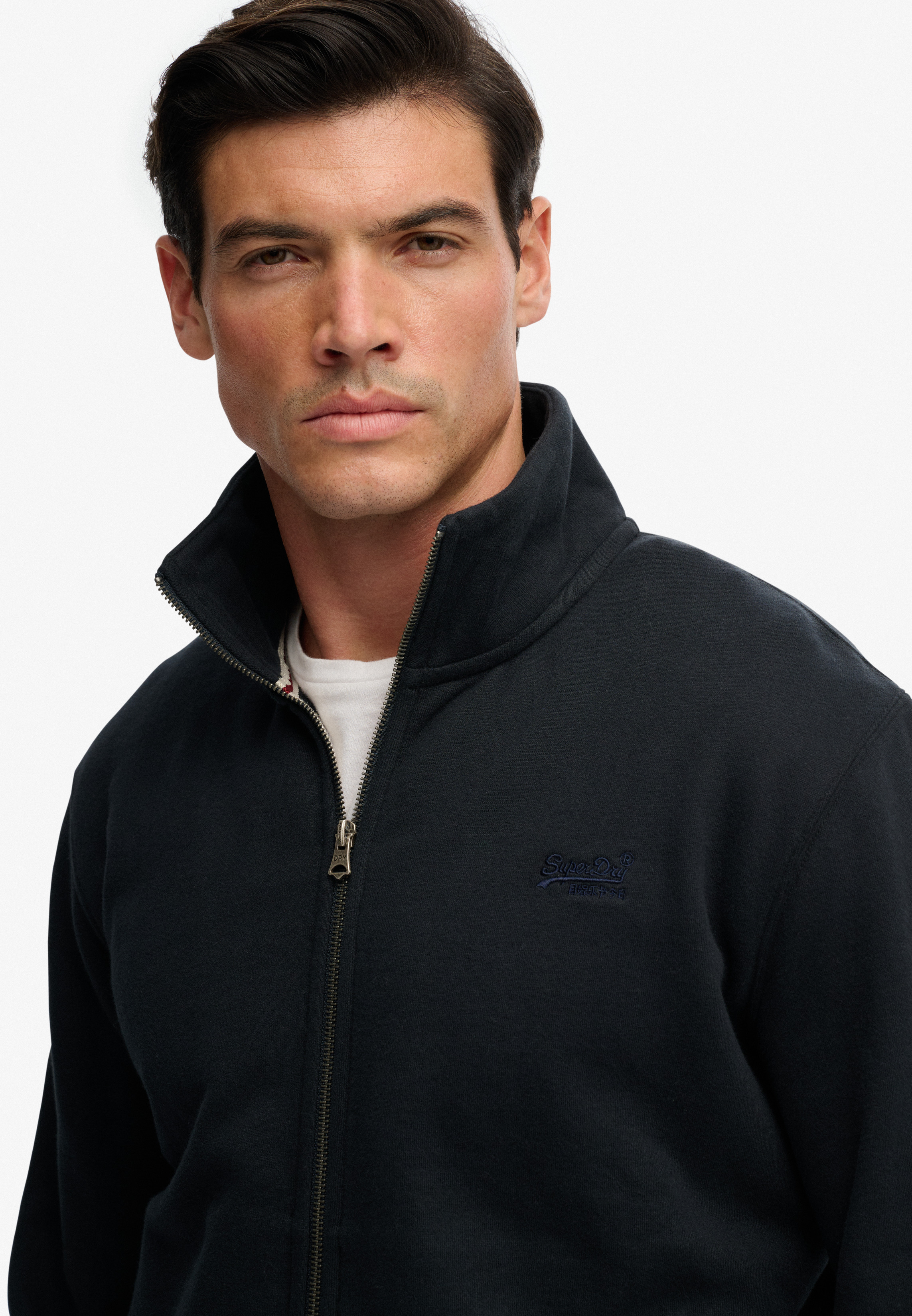 ESSENTIAL LOGO TRACK TOP
