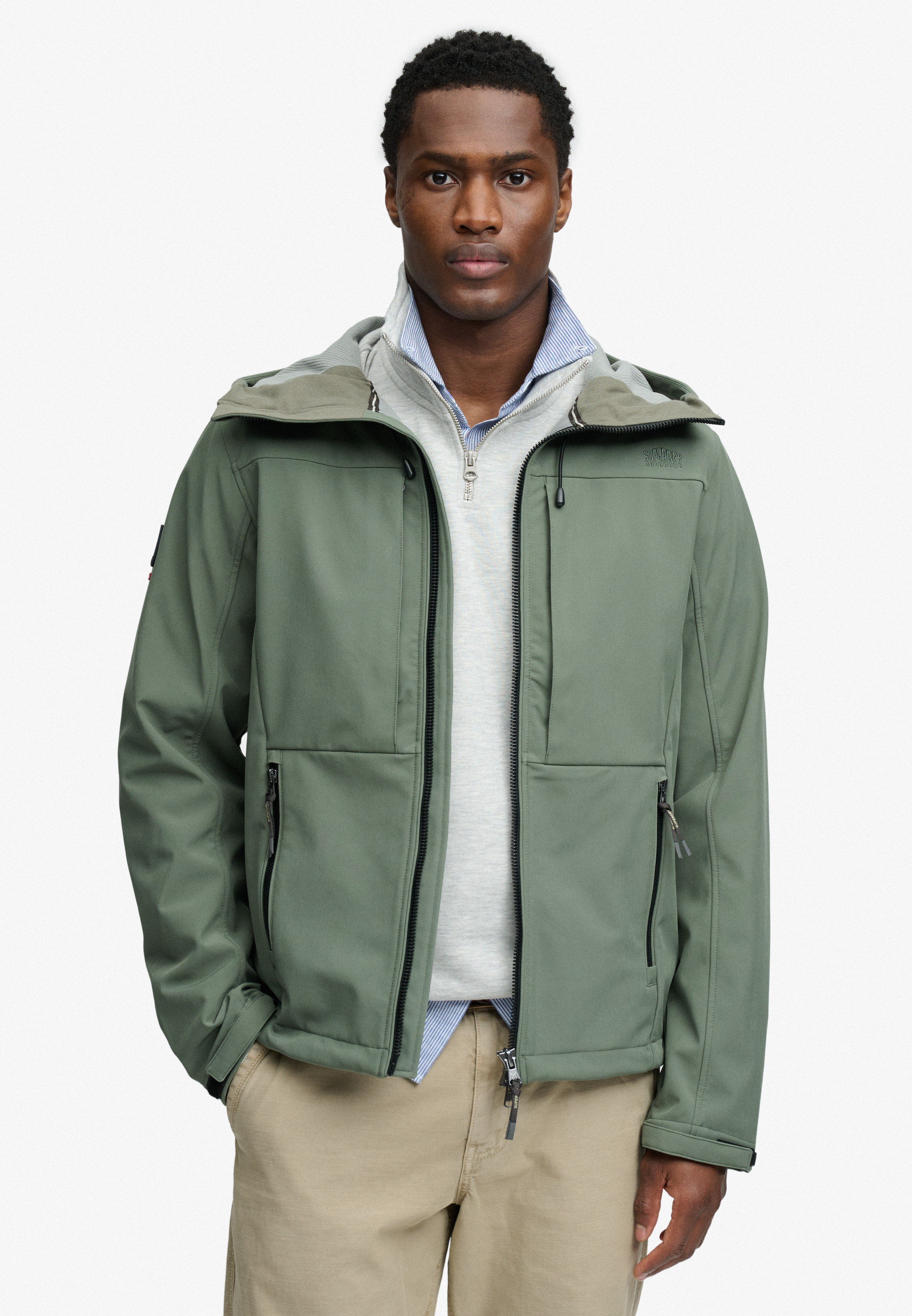 HOODED SOFTSHELL TREKKER JKT
