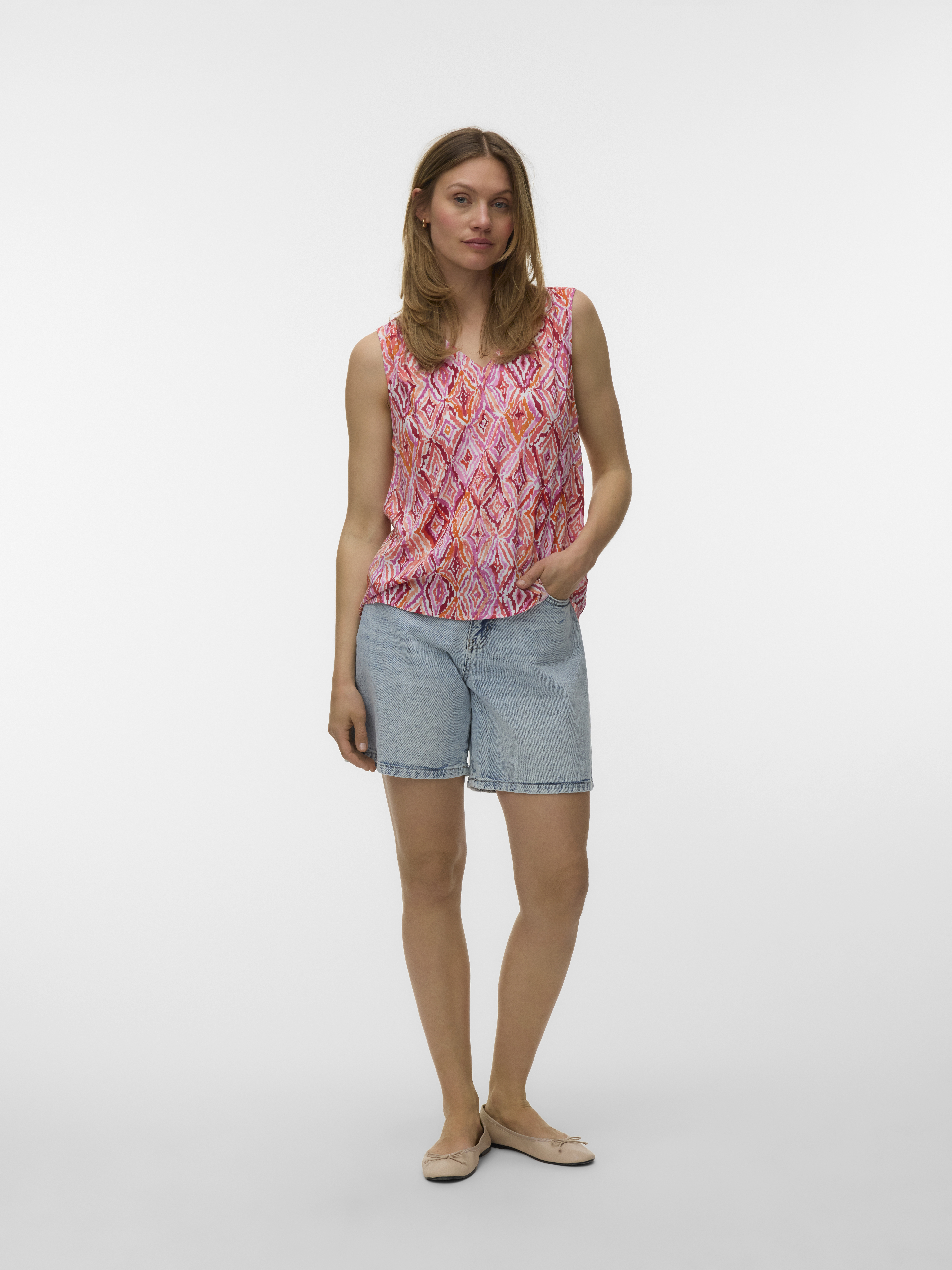 VMEASY JOY S/L V-NECK TOP WVN GA