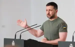 Зеленски алармира: Лукашенко се подготвува за војна, Русија ја турка Белорусија кон директно влегување во конфликтот