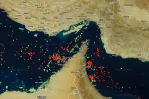 Напнато во Хормуз: Првите бродови поминаа низ теснецот, Иран постави строги услови за САД и го негираше договорот