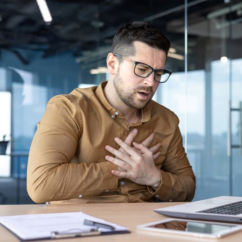 Препознајте тивок срцев удар: Знаци што не треба да ги игнорирате