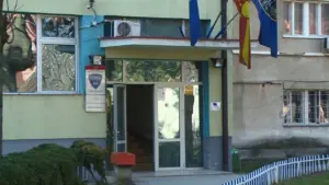 Пожар избувна во тоалетот на училиштето „Моша Пијаде“ во Тетово, шест лица завршија во болница од вдишување чад