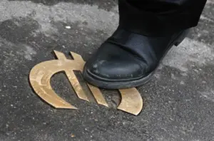Намалена поддршката за воведување на еврото: Швеѓаните веруваат во круната