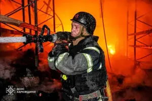 Украина жестоко нападна нафтени постројки во Русија и Крим