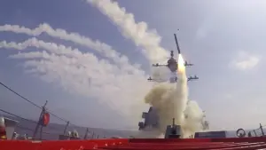 САД и Иран ги обновија воздушните напади во близина на Ормутскиот теснец