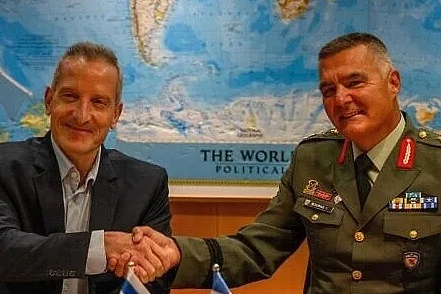 Израел и Грција потпишаа историски договор: Изградба на „Ахилов штит“ за три милијарди евра