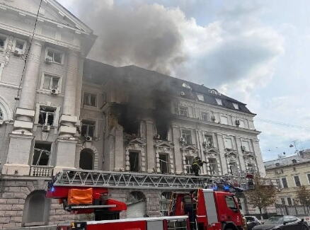 НАПРАВЕНО ОД КГБ, НАПАЃА ДЛАБОКО ОД РУСИЈА: Ова е моќна украинска безбедносна агенција чие седиште беше срамнето со земја од Русите! (ВИДЕО, ФОТО)