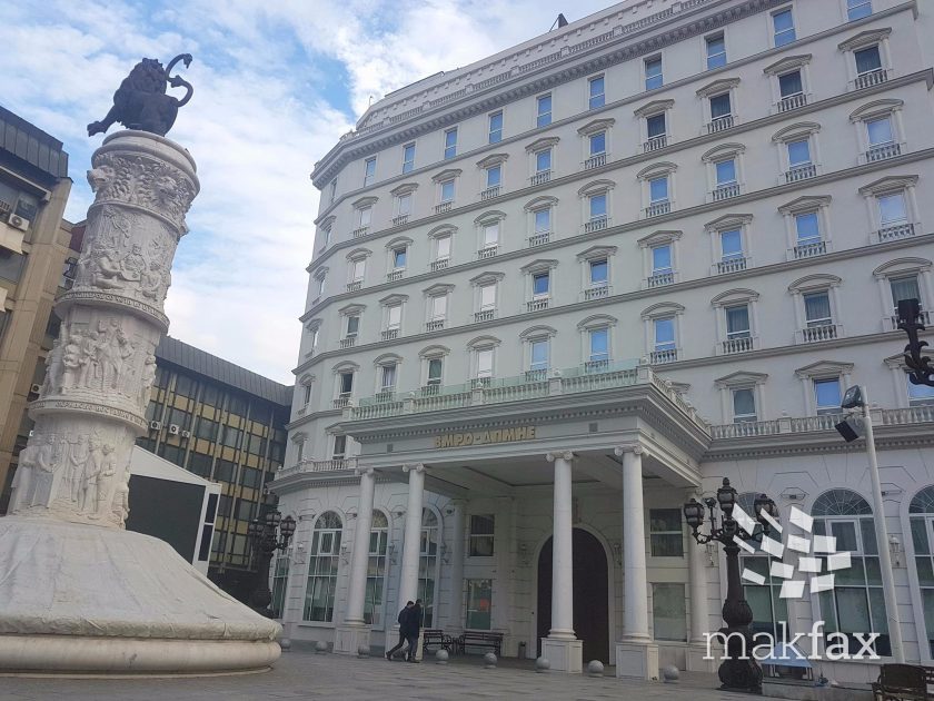 ЛДП заборава дека нејзиниот поранешен претседател Жерновски, кој сега е во СДС, во 2009 година со иницијатива пред Уставниот суд го сруши првиот закон за додаток за трето и четврто родено дете, велат од ВМРО-ДПМНЕ
