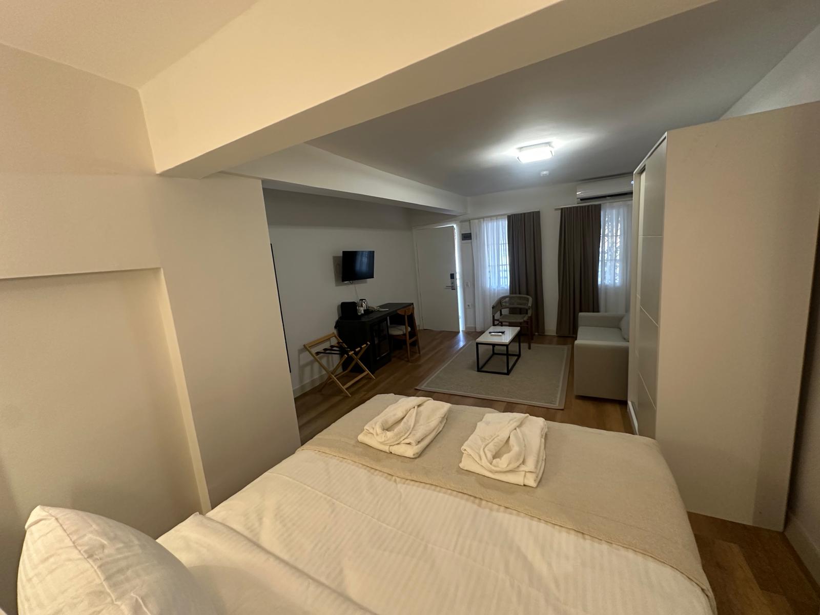 Deluxe Üç Kişilik Oda