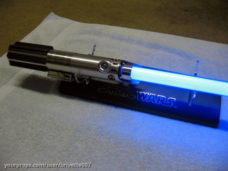 Luke Lightsaber - Hasbro Force FX / Removable Blade – Star Wars: Episode IV - A New Hope (1977) – image 2