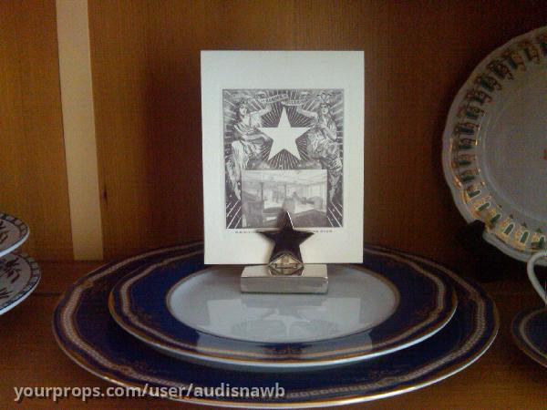 1st Class Menu and Holder – Titanic (1997) – image 1