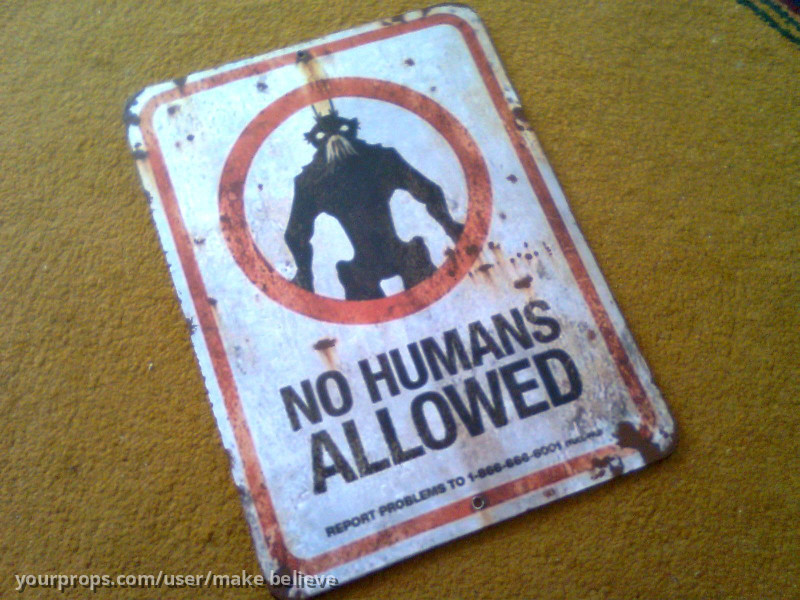 No Humans Allowed sign replica – District 9 (2009) – image 2