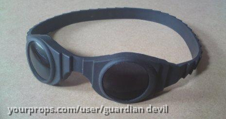 riddick-vin-diesel-hero-goggles-original-movie-props-the-chronicles-of-riddick-2004-yp38144-0