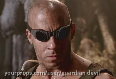 riddick-vin-diesel-hero-goggles-original-movie-props-the-chronicles-of-riddick-2004-yp38144-1