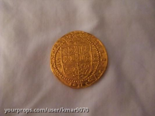 Pirates of the Caribbean prop dabloon – Pirates of the Caribbean: The Curse of the Black Pearl (2003) – image 1