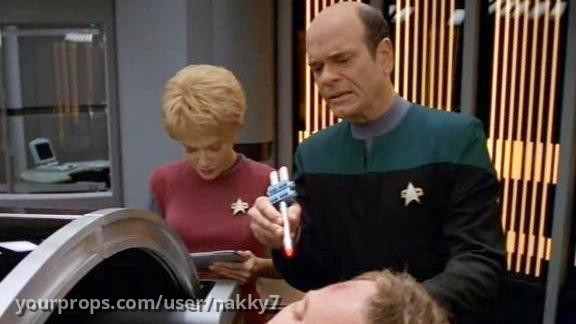 Medical Device – Star Trek: Voyager (1995) – image 2