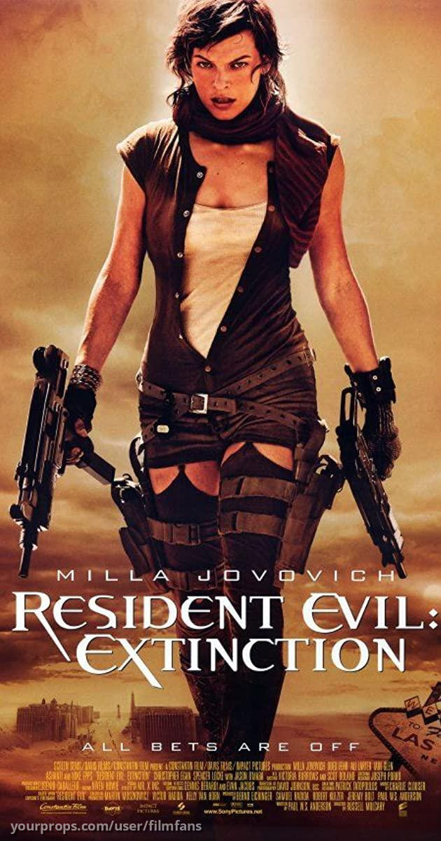 MIlla Jovovich (\"Alice\") Screenworn Hero Tank top – Resident Evil: Extinction (2007) – image 5