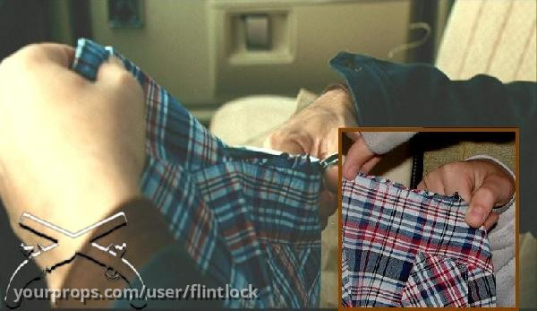 Chigurh's cut-sleeve shirt – No Country for Old Men (2007) – image 2