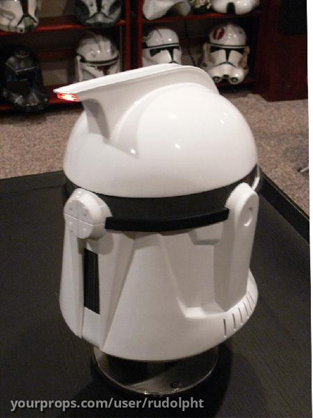 Clone Helmet – Star Wars: Episode II - Attack of the Clones (2002) – image 1