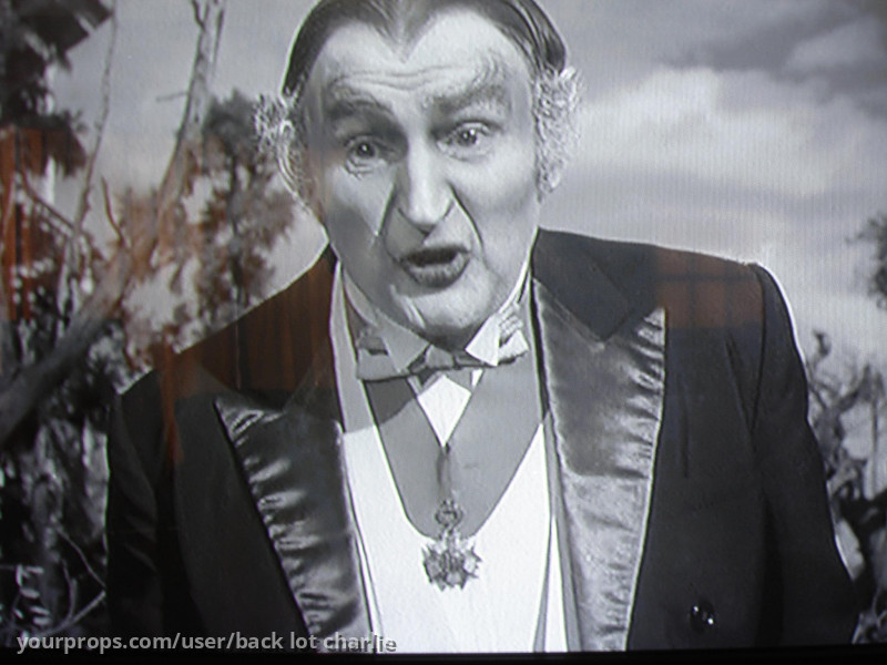 Al Lewis GRANDPA MUNSTER Original TV Costume THE MUNSTERS prop – The Munsters (1964) – image 2