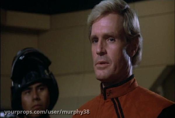 Martin Uniform – V (1983) – image 2