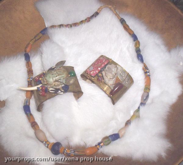 Scorpion King Bracelets and Necklace – The Scorpion King (2002) – image 1